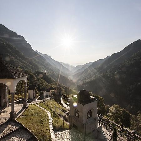 Palazzo Gamboni Swiss Historic Hotel Comologno Zewnętrze zdjęcie
